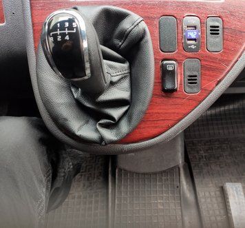 Чохол ручки кпп Mercedes Vito W638 1996-2003 (Orticar) 74979 фото